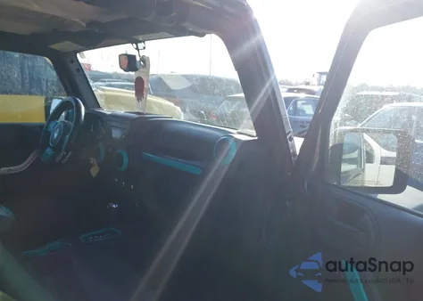 2017 Jeep Wrangler Unlimited Sport 4X4 из США, поврежденный, VIN 1C4BJWDGXHL755134